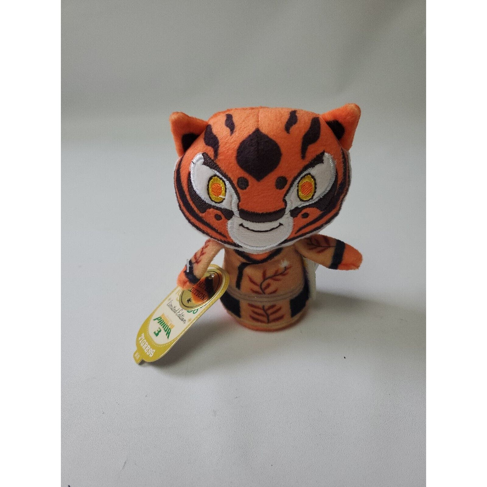 Hallmark Itty Bittys Limited Edition Kung Fu Panda 3 Tigress Plush New Hallmark Itty Bittys Limited Edition Kung Fu Panda 3 Tigress Plush New